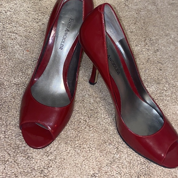 Red open toe heels - Picture 3 of 3